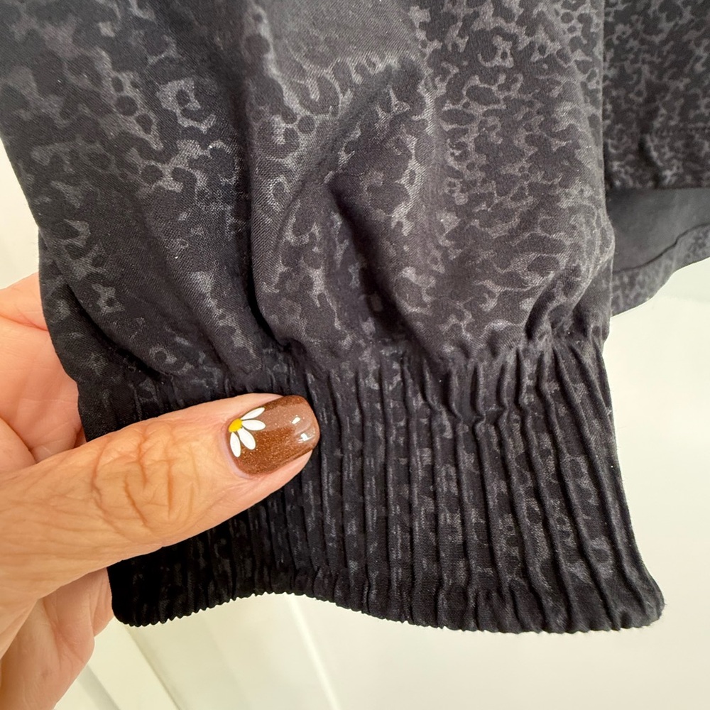 Athleta Running Jacket - image 4